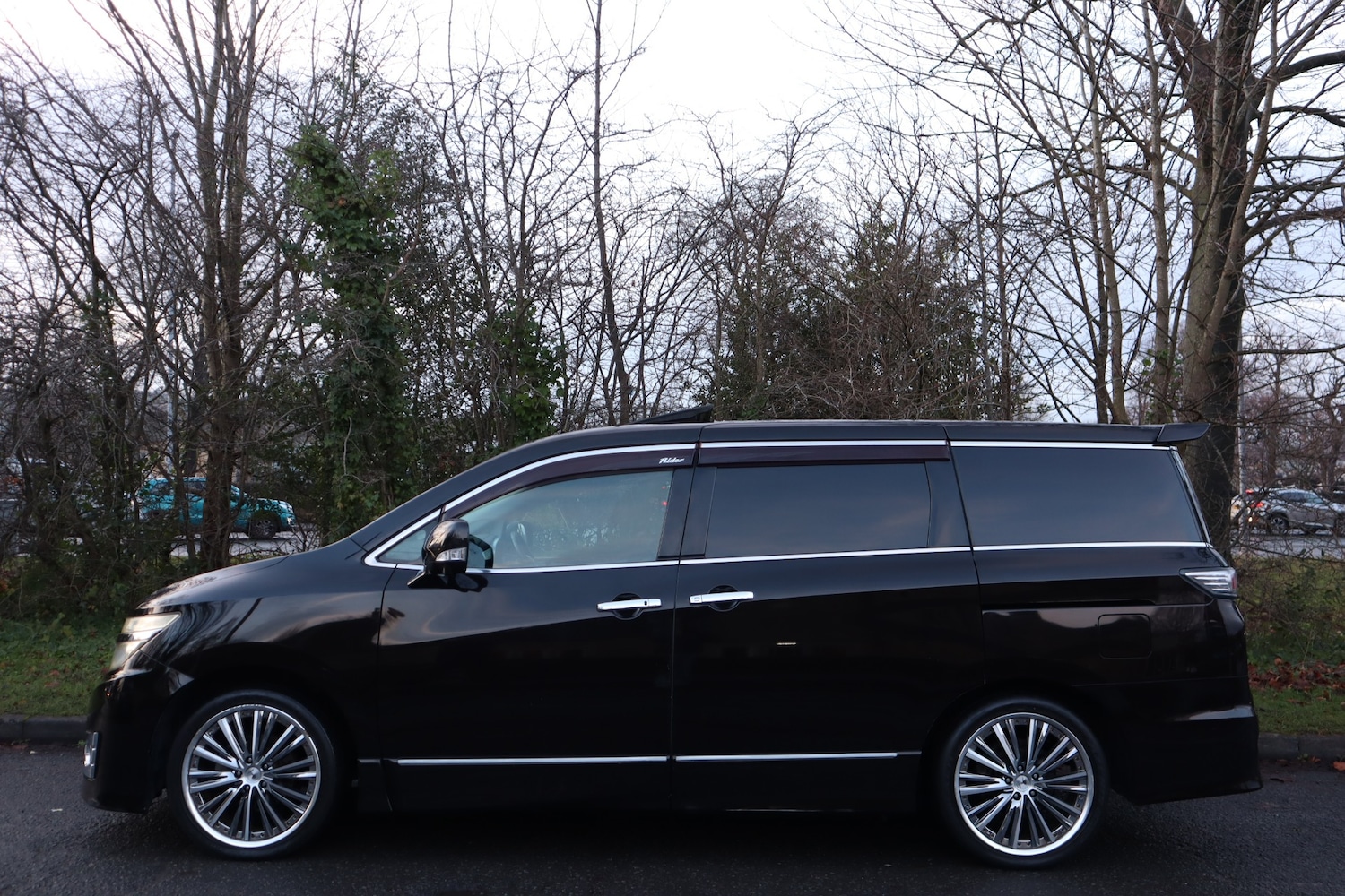 Used Nissan Elgrand 2010 for sale - 77156813: Photo 6