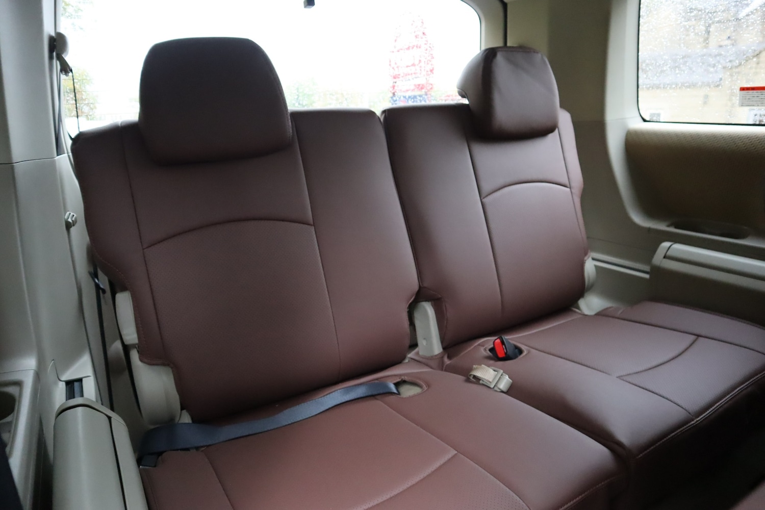 Used Mitsubishi Delica 2010 for sale - 76317255: Photo 11