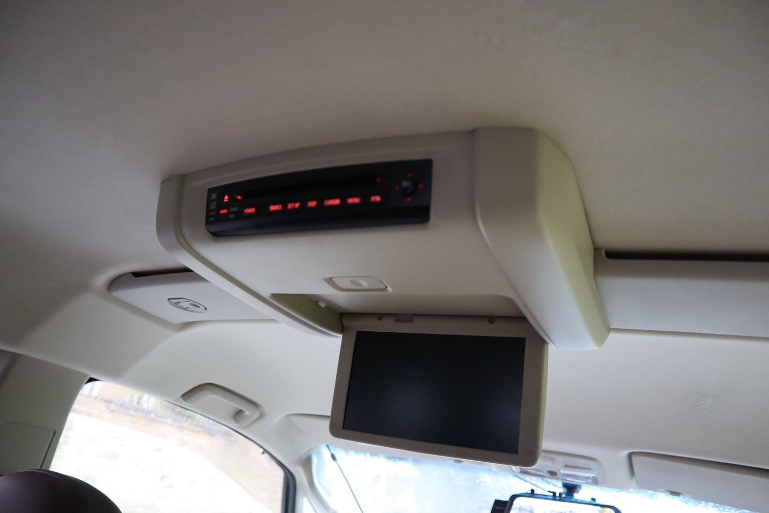 Used Mitsubishi Delica 2010 for sale - 76317255: Photo 23