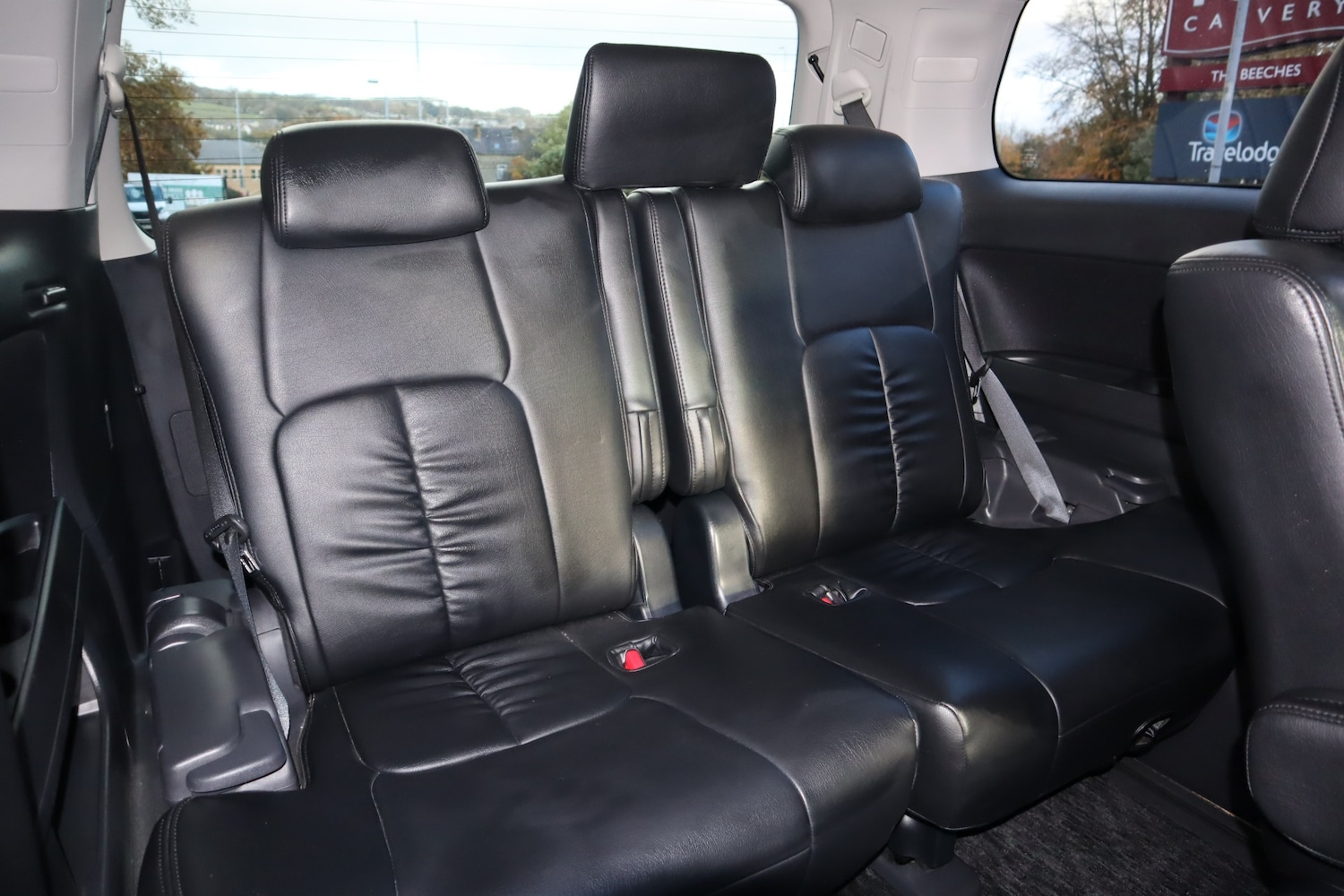 Used Toyota Vellfire 2010 for sale - 76399386: Photo 11