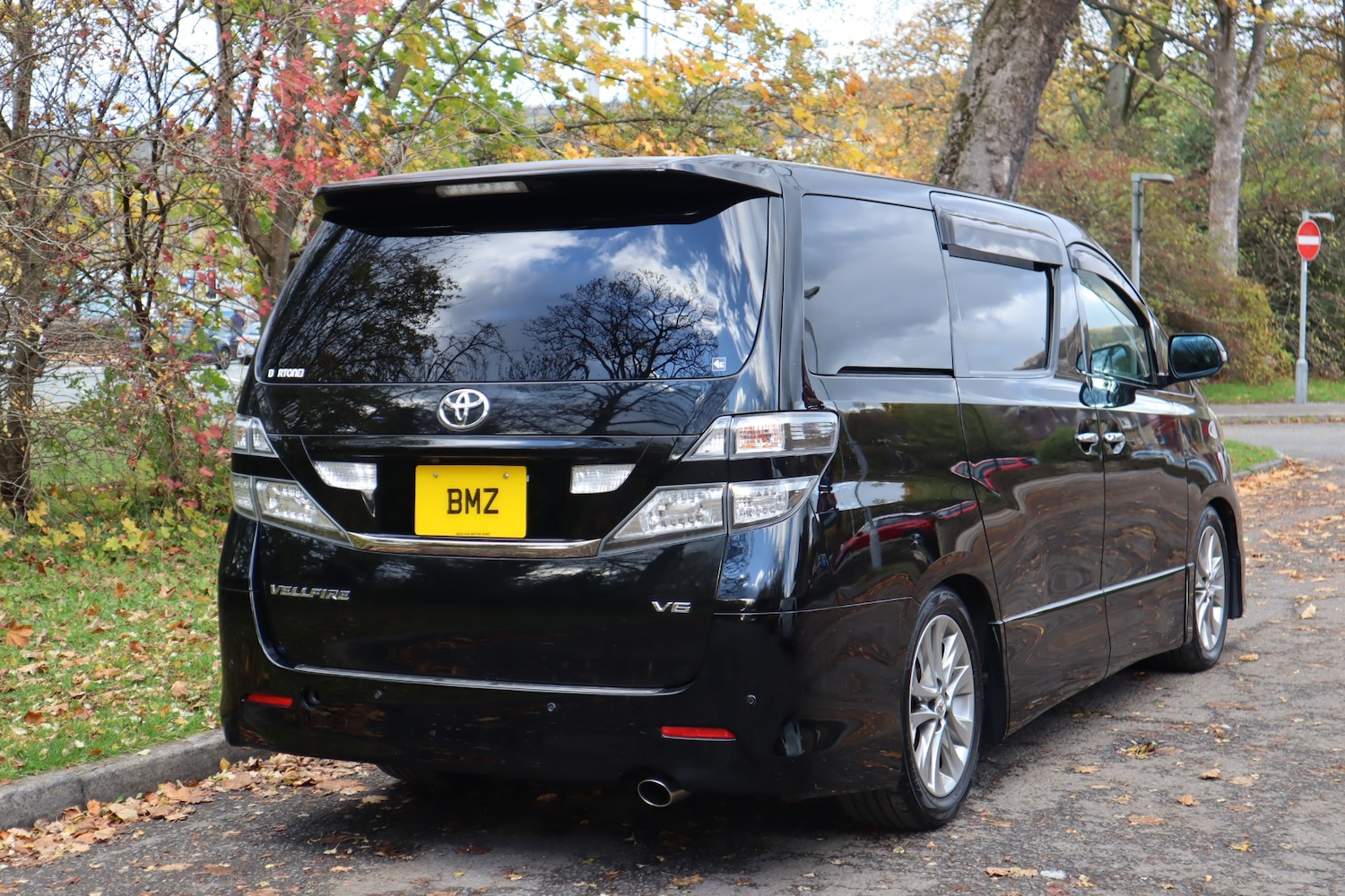 Used Toyota Vellfire 2010 for sale - 76399386: Photo 3