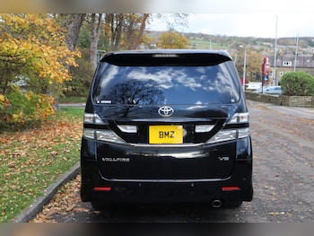 Used Toyota Vellfire 2010 for sale - 76399386: Photo