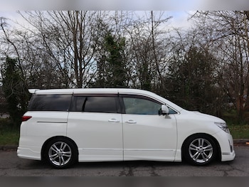 Used Nissan Elgrand 2010 for sale - 77049377: Photo