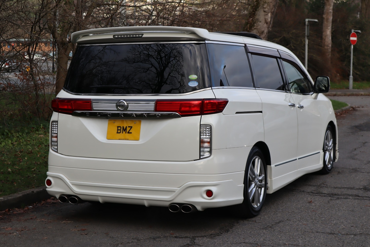 Used Nissan Elgrand 2010 for sale - 77049377: Photo 3