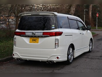 Used Nissan Elgrand 2010 for sale - 77049377: Photo