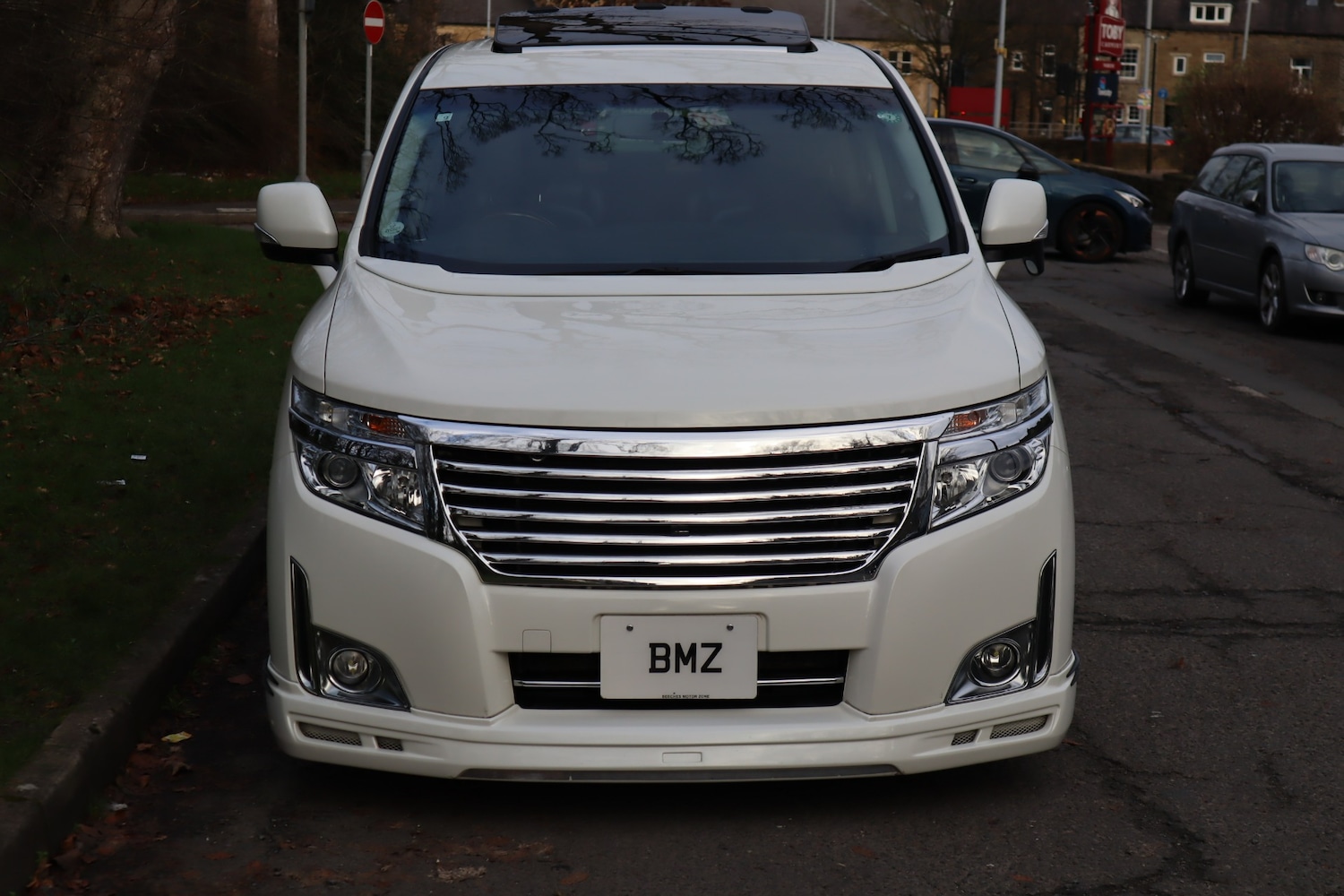 Used Nissan Elgrand 2010 for sale - 77049377: Photo 8