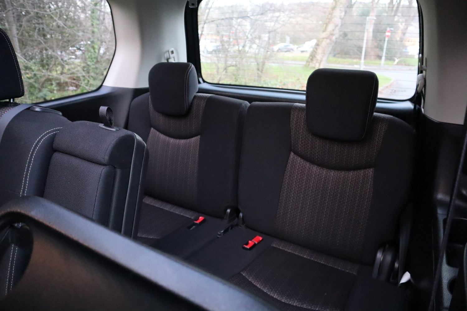 Used Nissan Serena 2015 for sale - 77008952: Photo 12