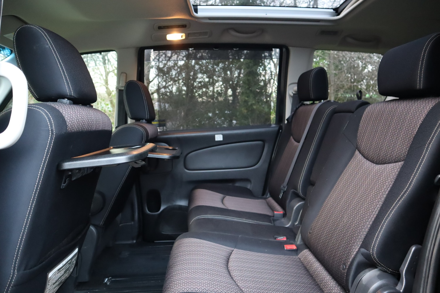 Used Nissan Serena 2015 for sale - 77008952: Photo 13