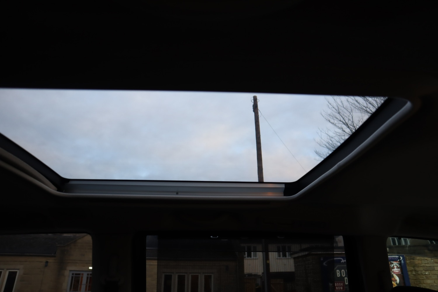 Used Nissan Serena 2015 for sale - 77008952: Photo 21