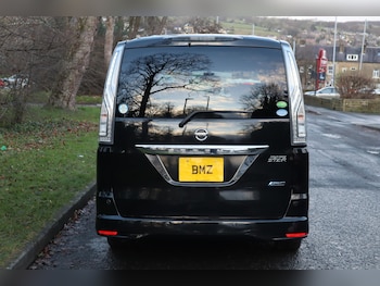 Used Nissan Serena 2015 for sale - 77008952: Photo
