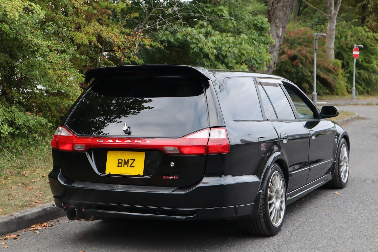Used Mitsubishi Legnum 2002 for sale - 75657137: Photo 3