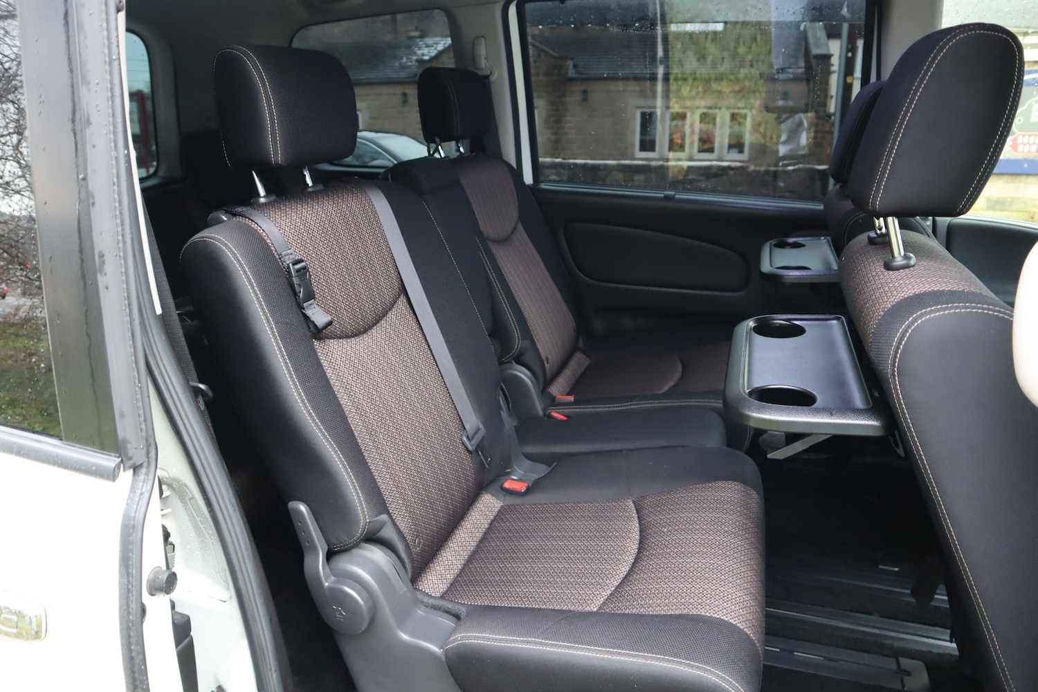 Used Nissan Serena 2015 for sale - 77128466: Photo 10