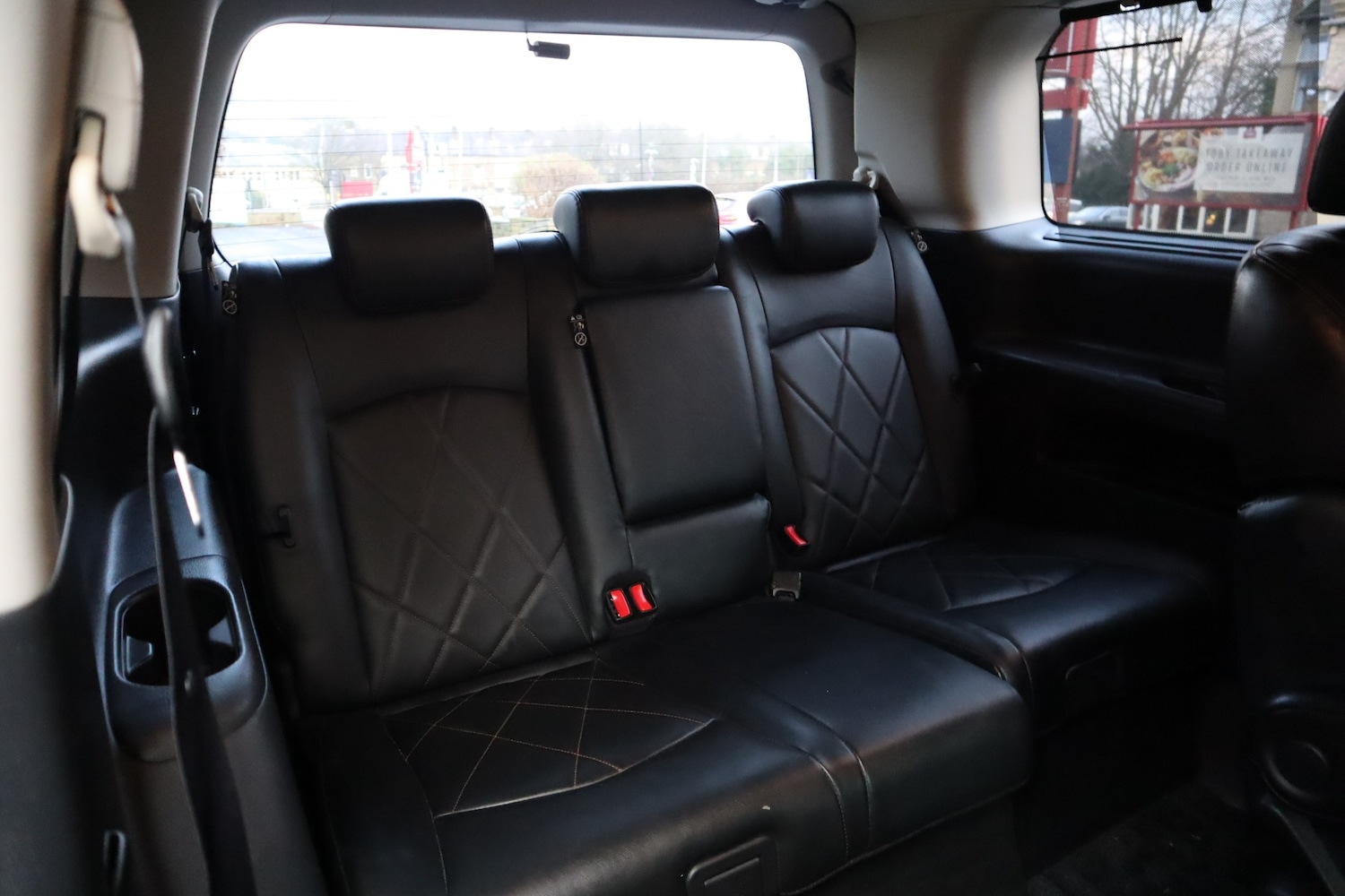 Used Nissan Elgrand 2014 for sale - 77014989: Photo 11