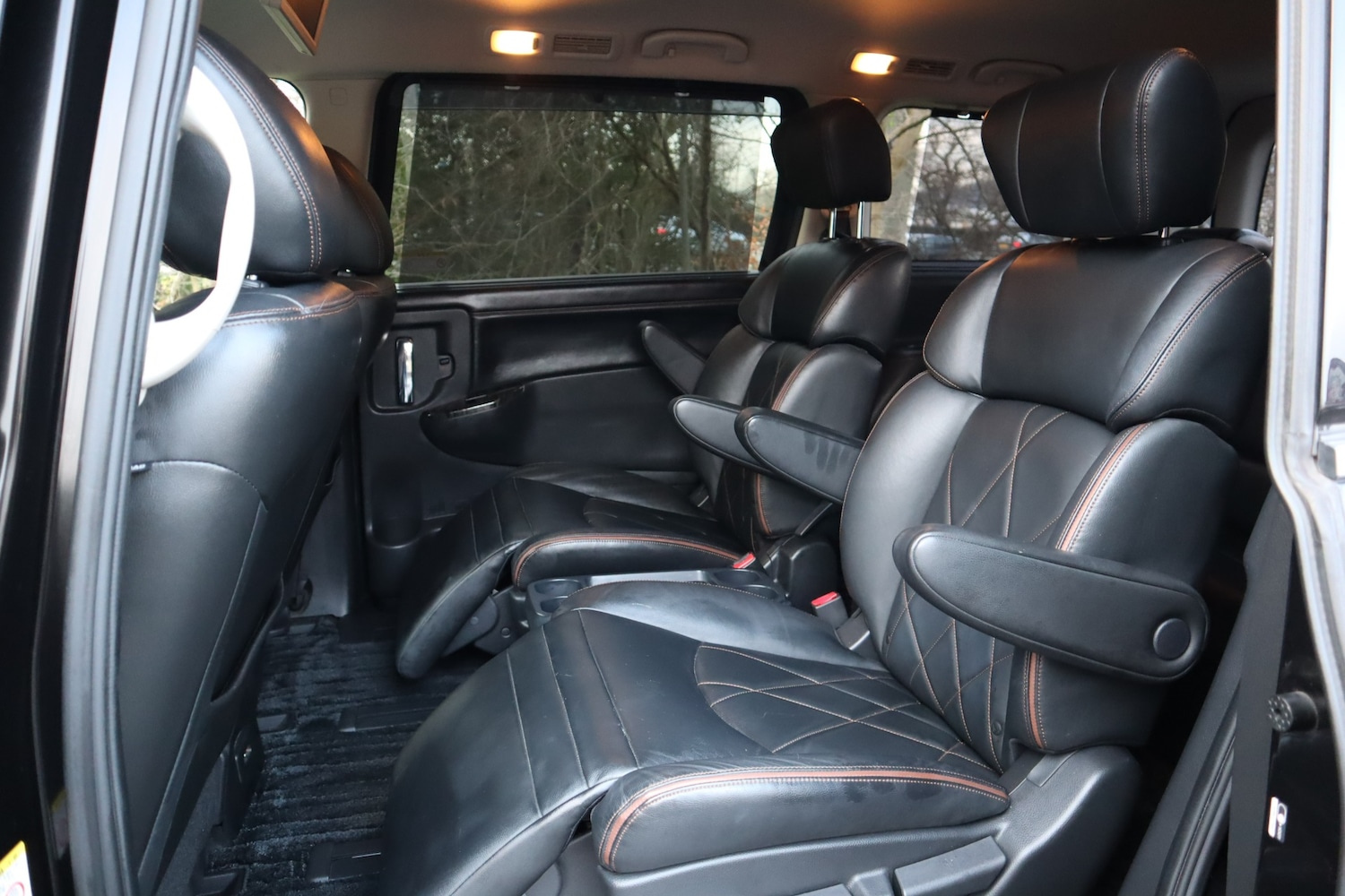 Used Nissan Elgrand 2014 for sale - 77014989: Photo 13