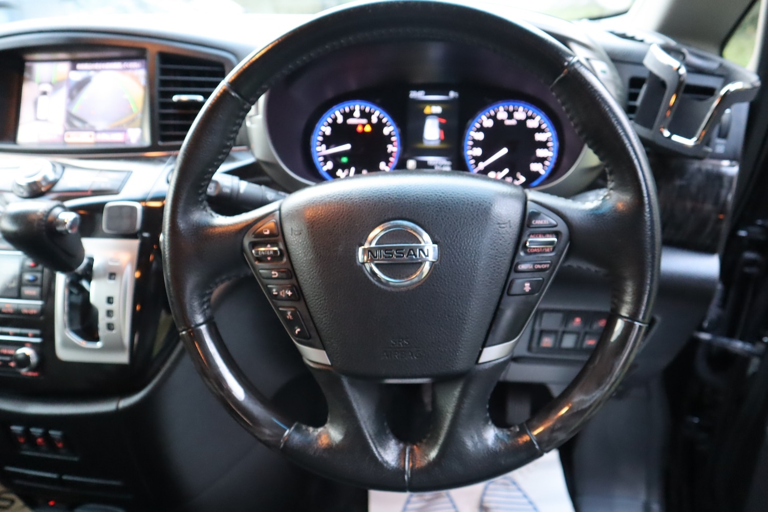 Used Nissan Elgrand 2014 for sale - 77014989: Photo 17