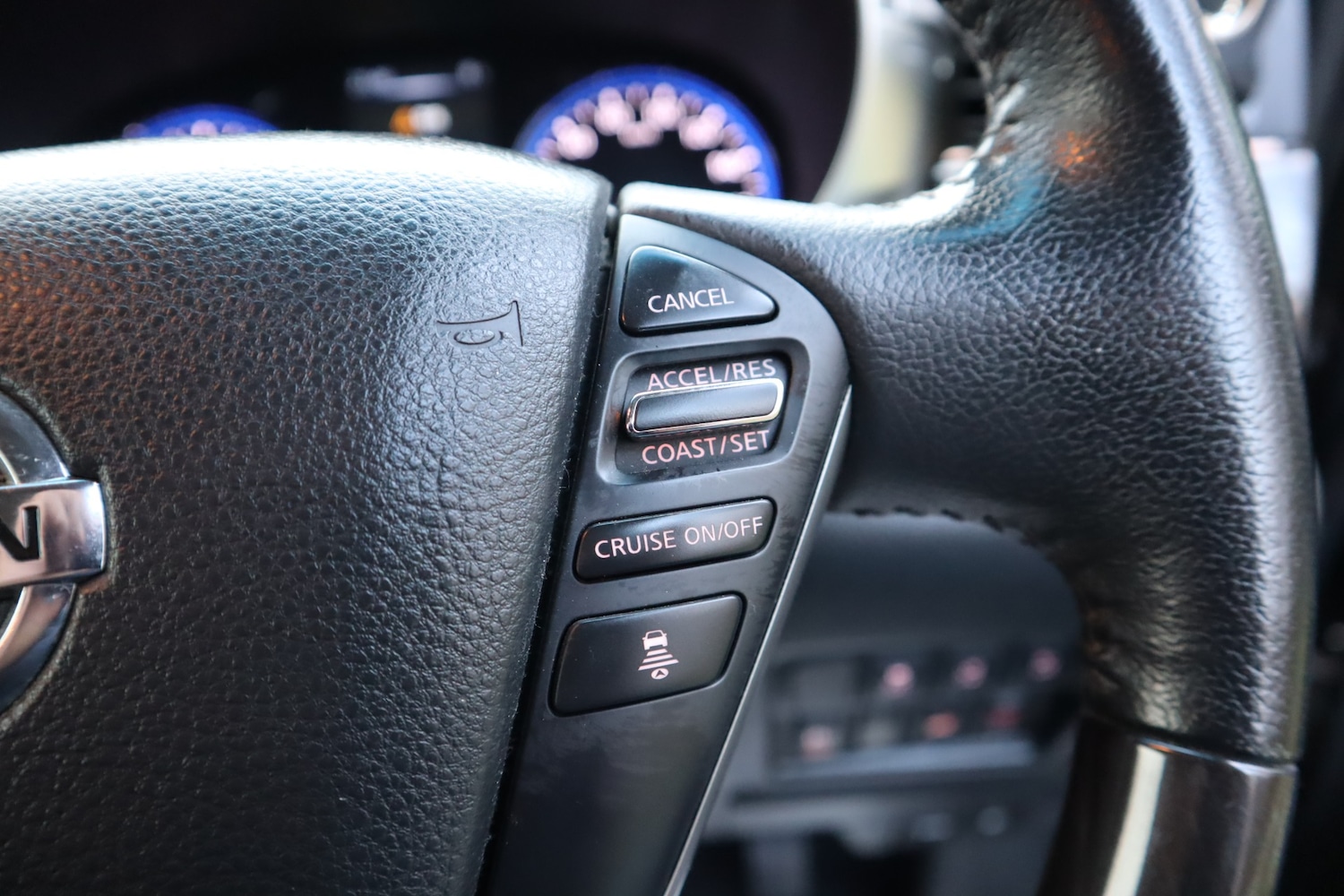 Used Nissan Elgrand 2014 for sale - 77014989: Photo 21