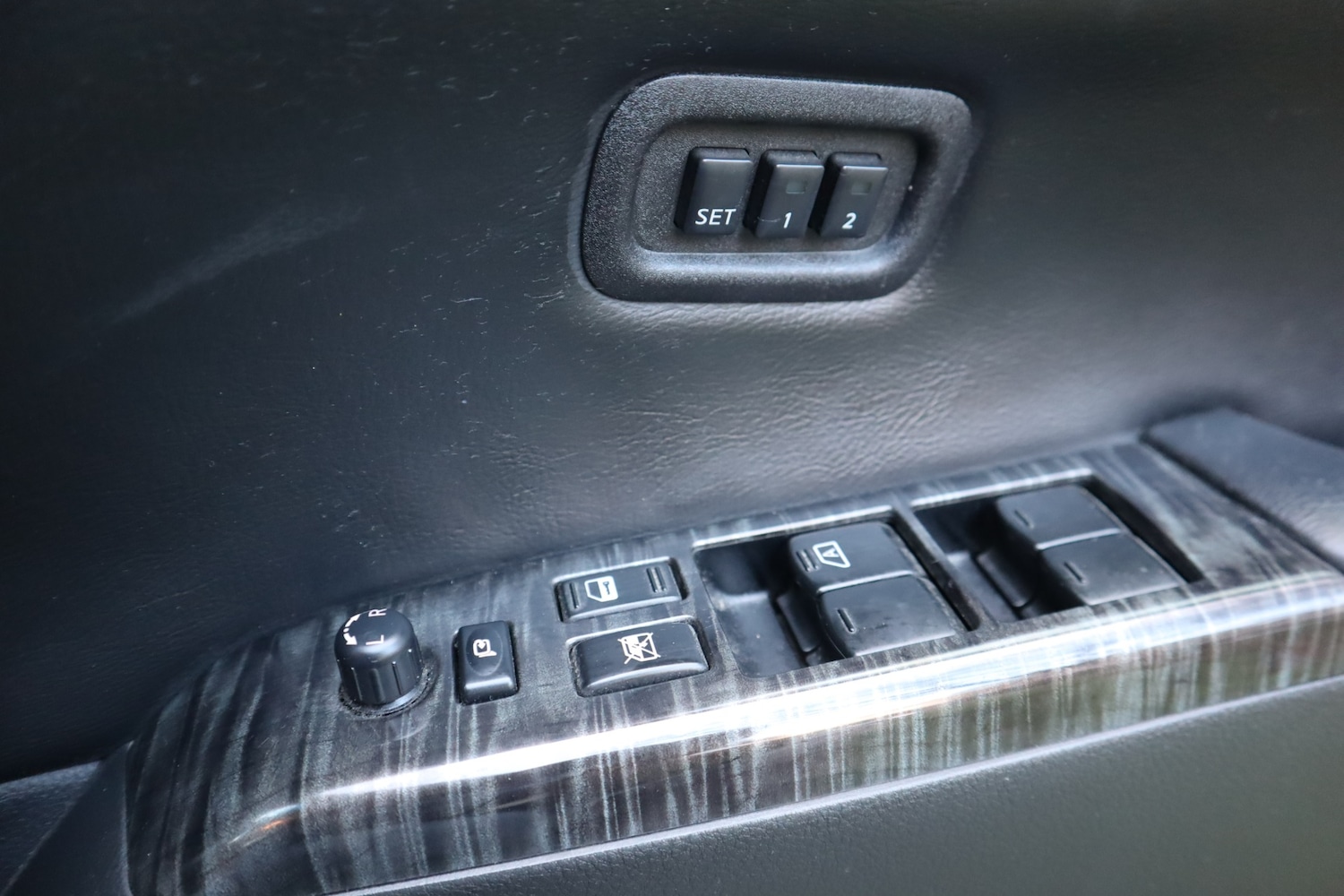 Used Nissan Elgrand 2014 for sale - 77014989: Photo 23