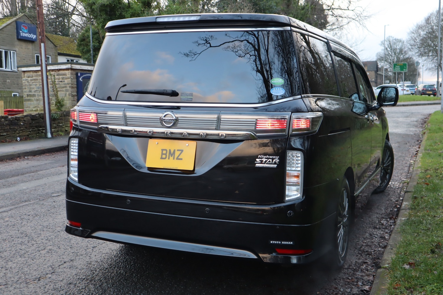 Used Nissan Elgrand 2014 for sale - 77014989: Photo 26