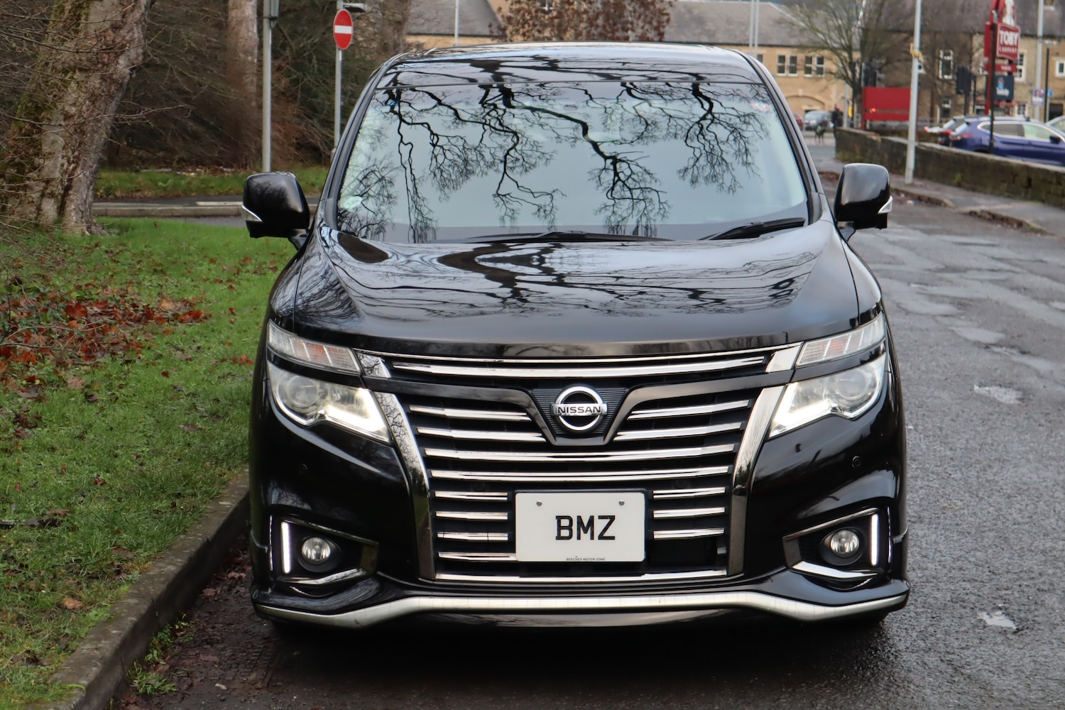 Used Nissan Elgrand 2014 for sale - 77014989: Photo 8