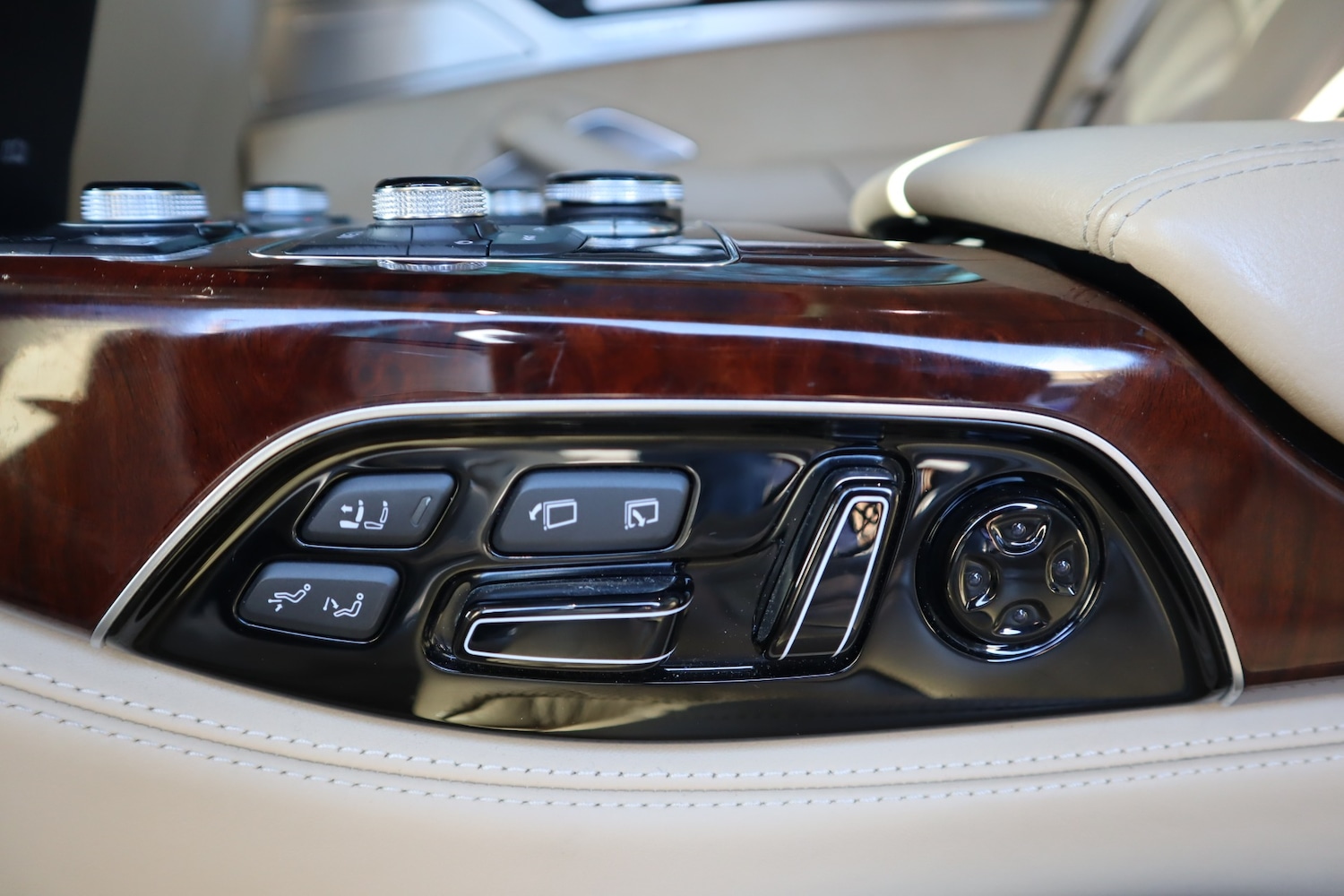 Used Audi A8 2012 for sale - 77926304: Photo 35