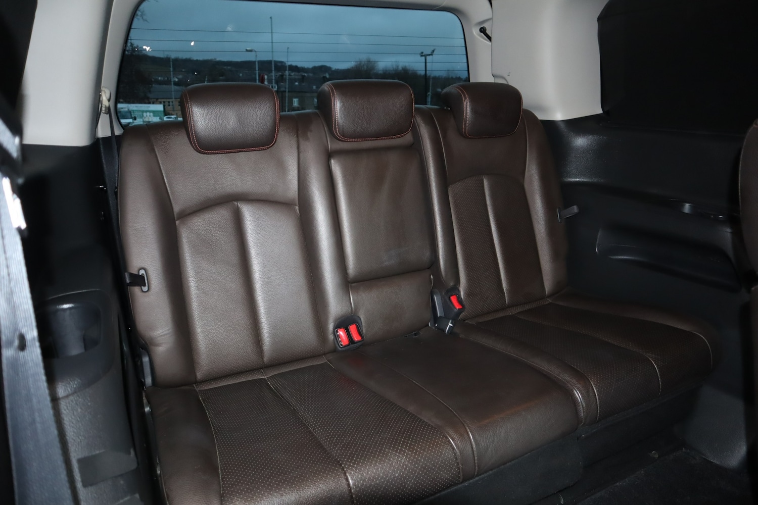 Used Nissan Elgrand 2011 for sale - 77190341: Photo 11