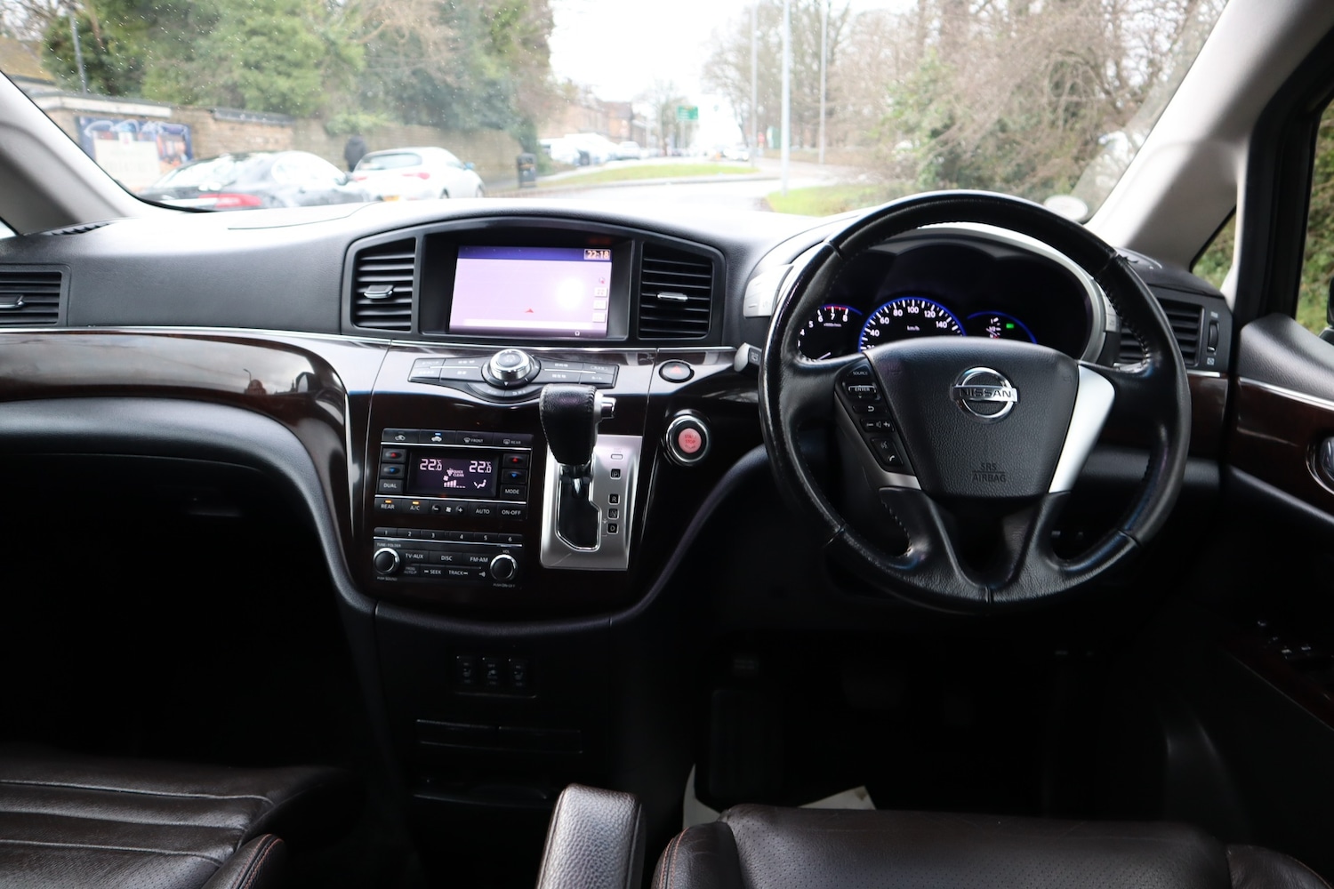 Used Nissan Elgrand 2011 for sale - 77190341: Photo 15