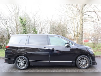 Used Nissan Elgrand 2011 for sale - 77190341: Photo