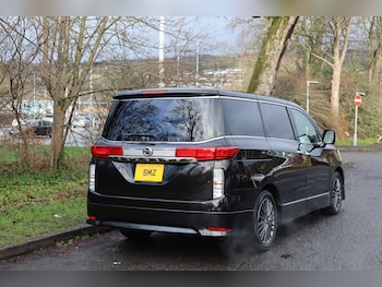 Used Nissan Elgrand 2011 for sale - 77190341: Photo