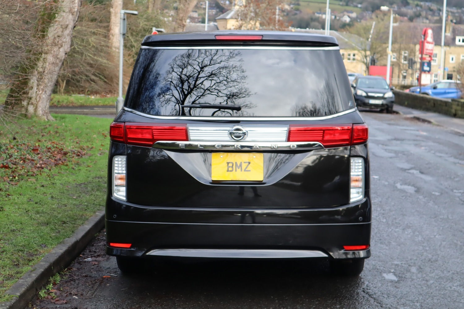 Used Nissan Elgrand 2011 for sale - 77190341: Photo 4