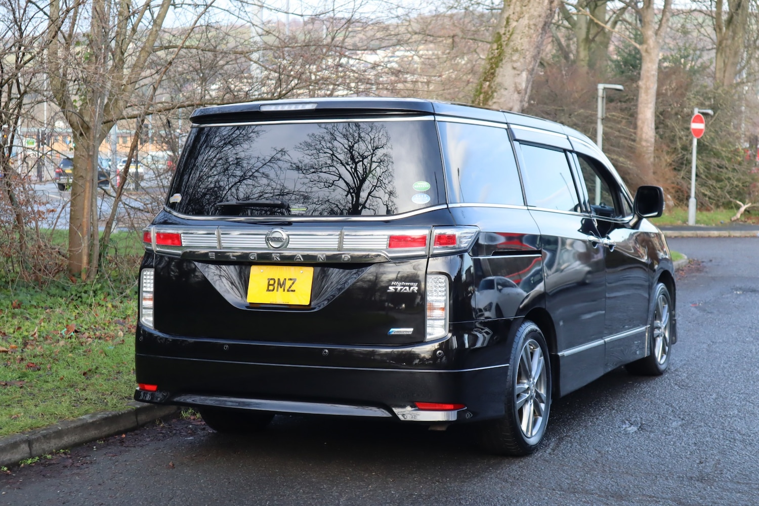 Used Nissan Elgrand 2013 for sale - 77202873: Photo 3