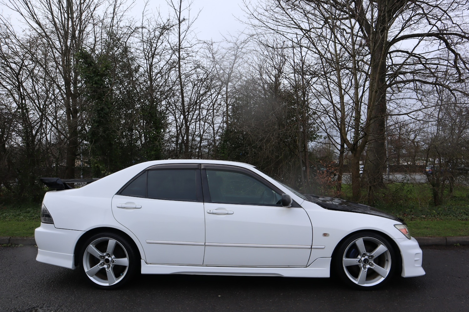 Used Toyota Altezza 2000 for sale - 77909863: Photo 2