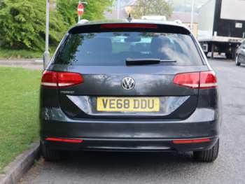 Used Volkswagen Passat 2018 for sale - 74452464: Photo