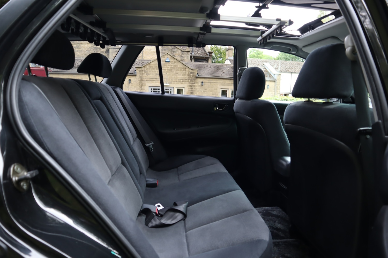 Used Mitsubishi Legnum 2001 for sale - 75505906: Photo 10