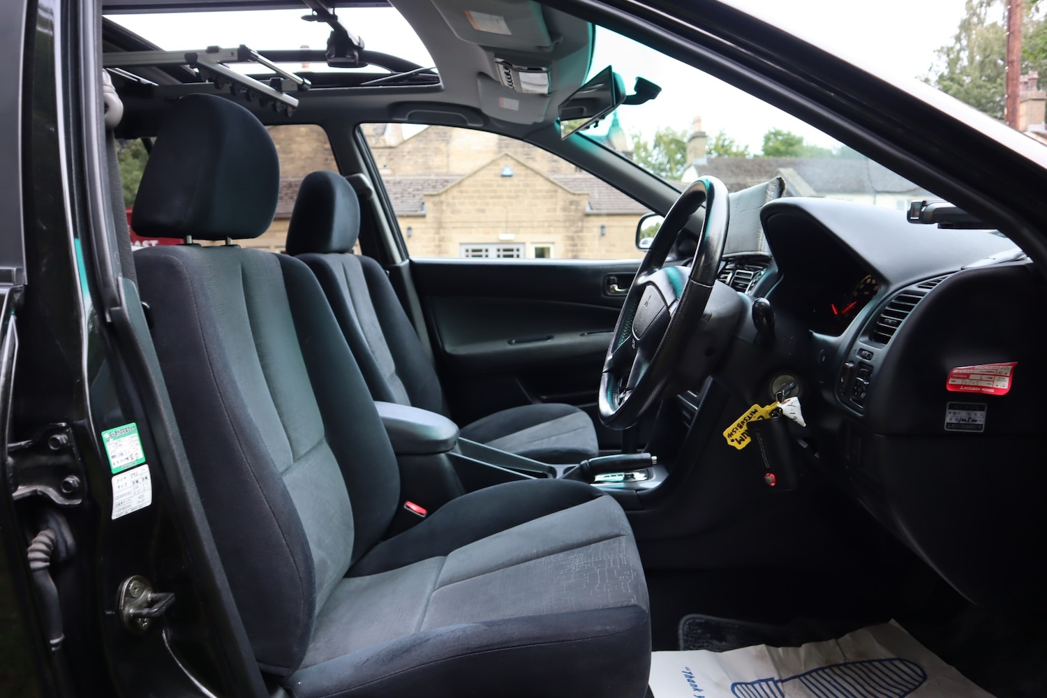 Used Mitsubishi Legnum 2001 for sale - 75505906: Photo 9
