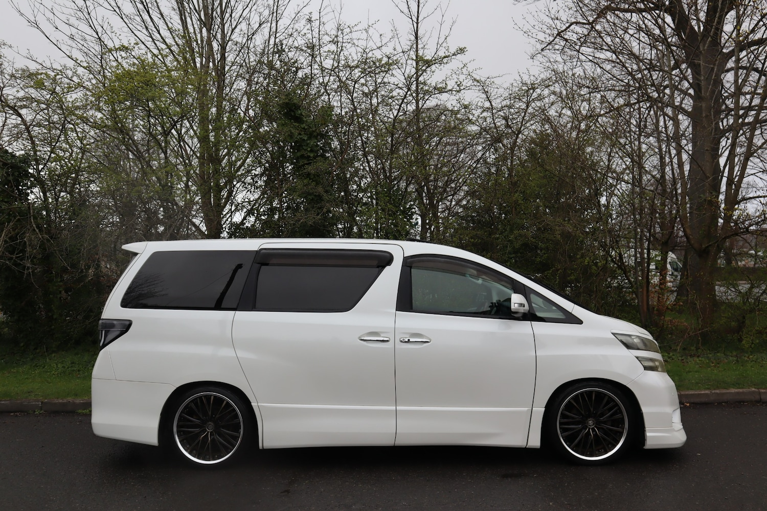 Used Toyota Vellfire 2008 for sale - 78062373: Photo 2