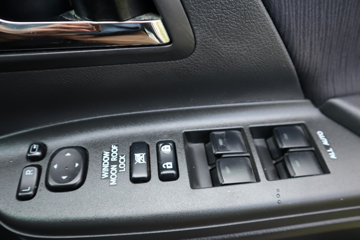 Used Toyota Vellfire 2008 for sale - 78062373: Photo 20