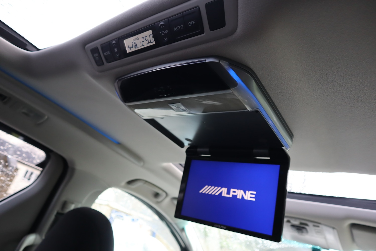 Used Toyota Vellfire 2008 for sale - 78062373: Photo 22