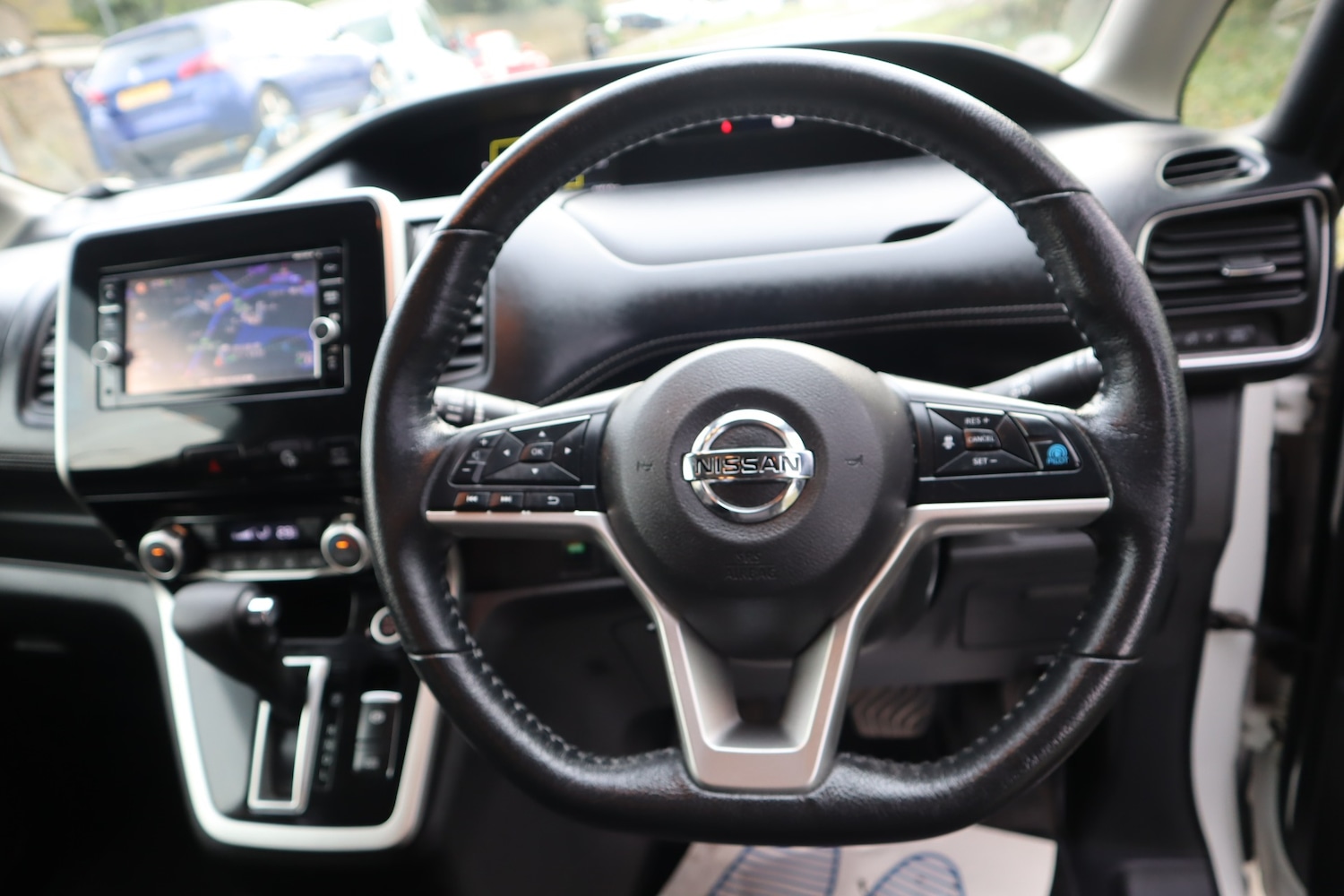 Used Nissan Serena 2019 for sale - 77549264: Photo 17