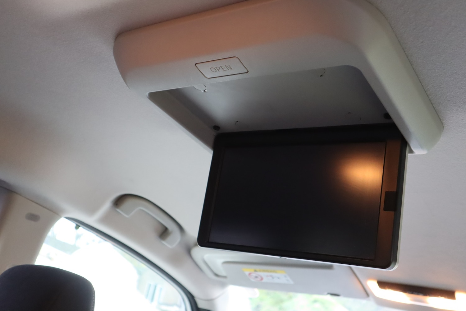 Used Nissan Serena 2019 for sale - 77549264: Photo 25