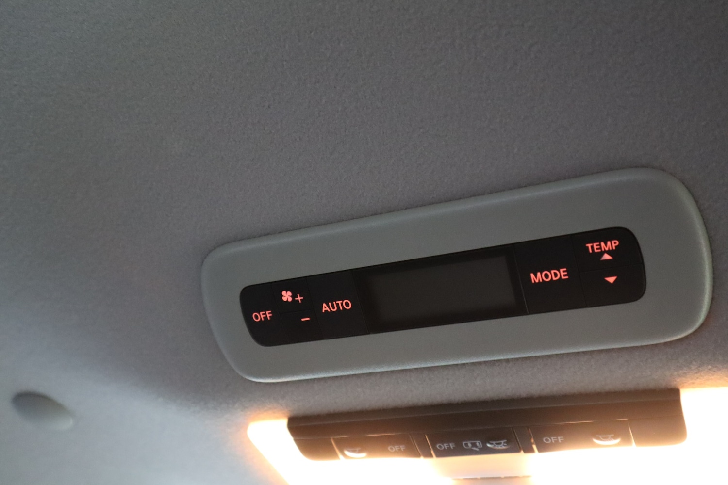 Used Nissan Serena 2019 for sale - 77549264: Photo 26