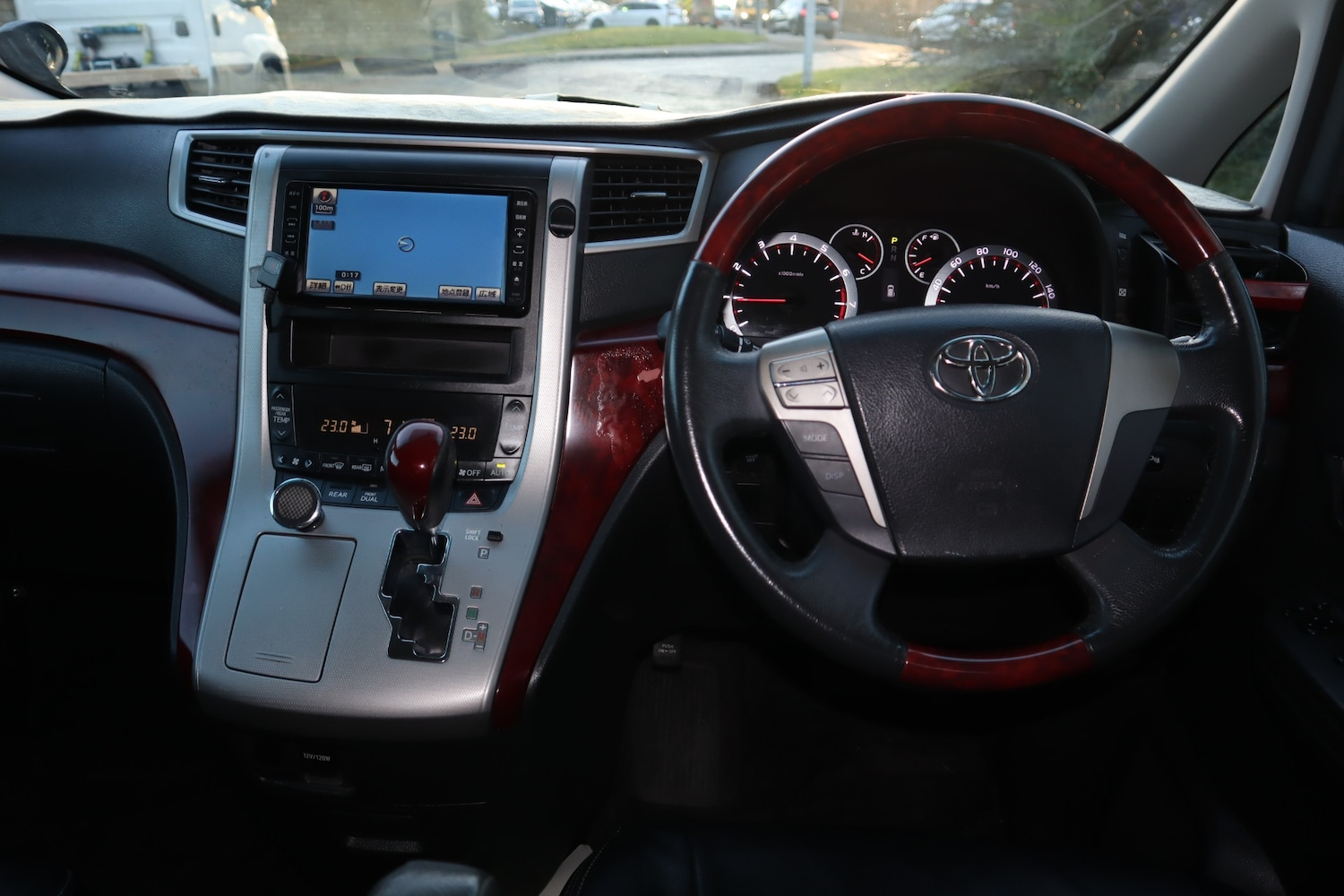 Used Toyota Vellfire 2010 for sale - 77241148: Photo 15