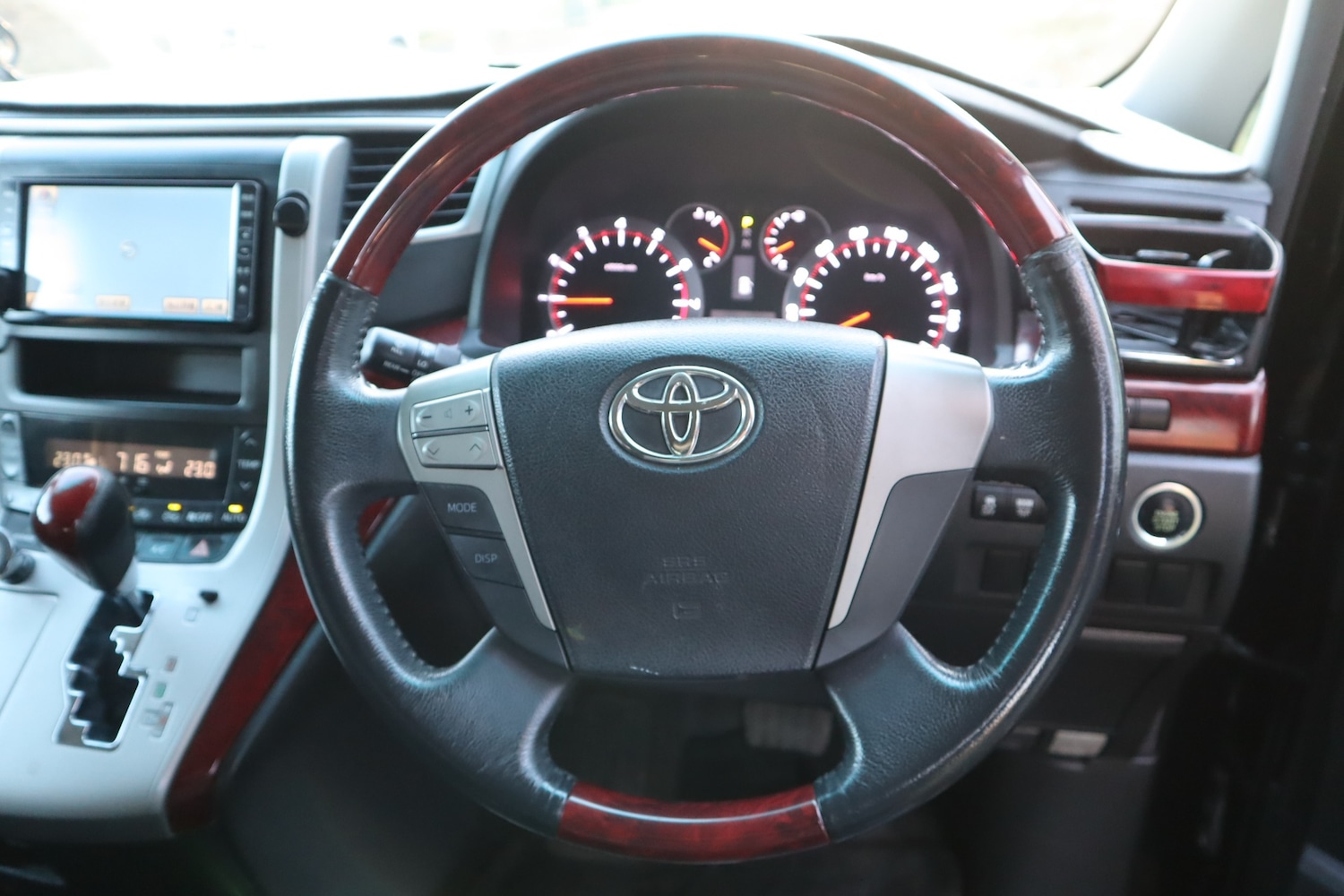 Used Toyota Vellfire 2010 for sale - 77241148: Photo 16