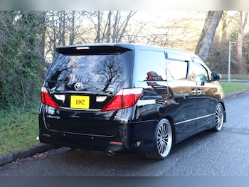 Used Toyota Vellfire 2010 for sale - 77241148: Photo