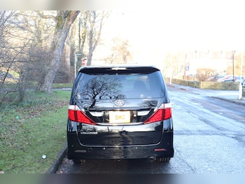 Used Toyota Vellfire 2010 for sale - 77241148: Photo