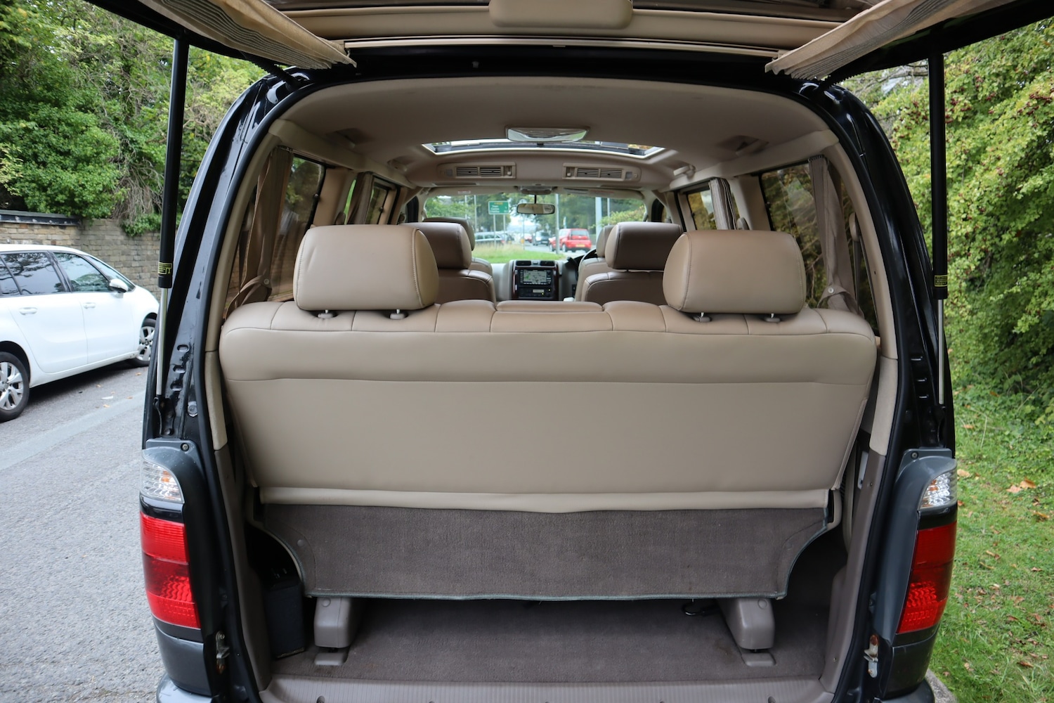 Used Toyota HiAce 2001 for sale - 76108325: Photo 14