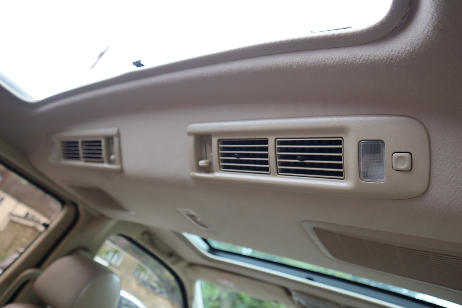 Used Toyota HiAce 2001 for sale - 76108325: Photo 24