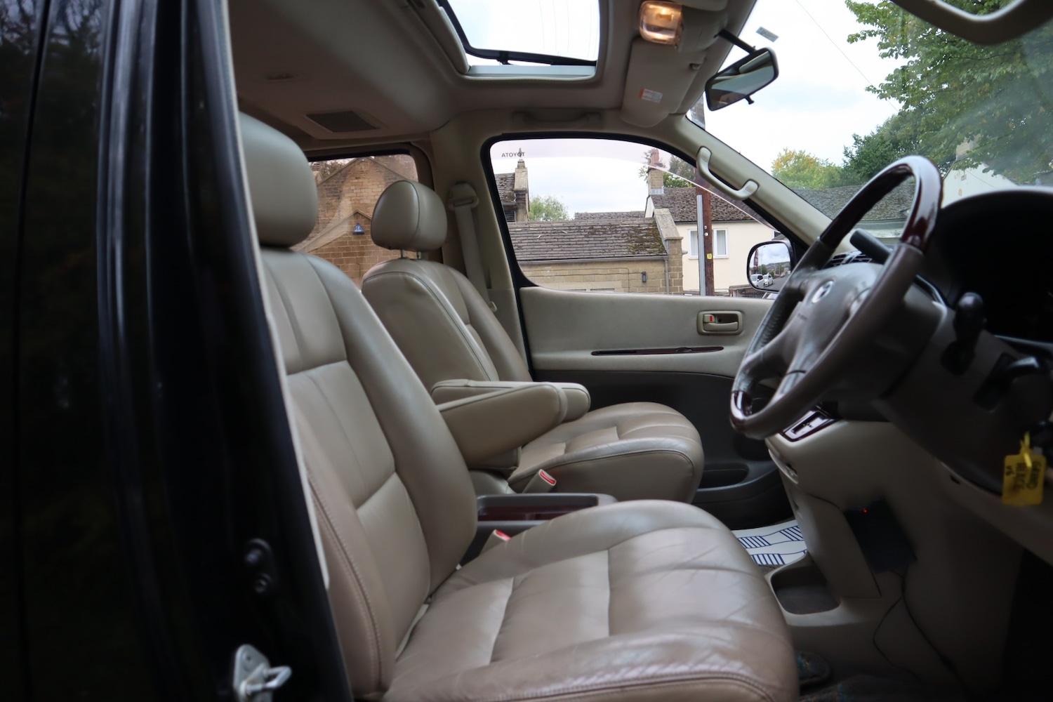 Used Toyota HiAce 2001 for sale - 76108325: Photo 9