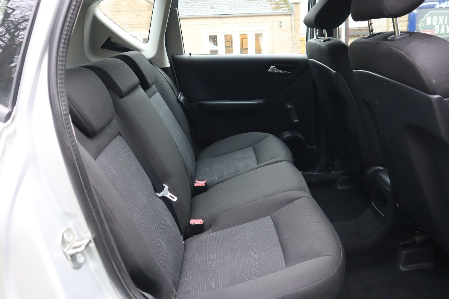 Used Mercedes-Benz A-Class 2011 for sale - 76752373: Photo 10