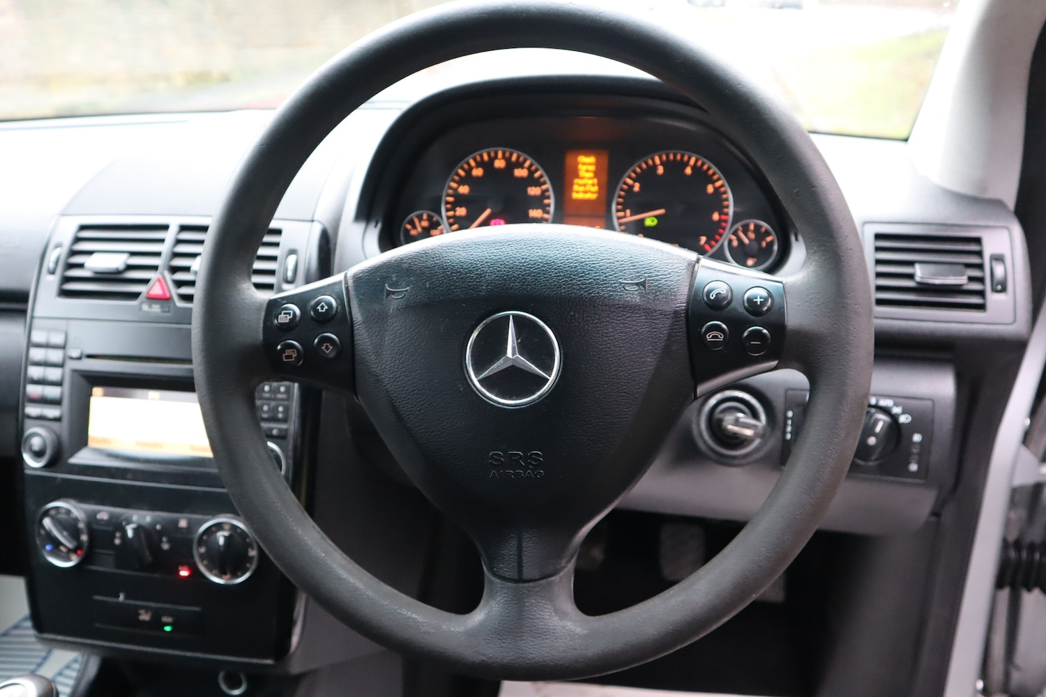 Used Mercedes-Benz A-Class 2011 for sale - 76752373: Photo 15