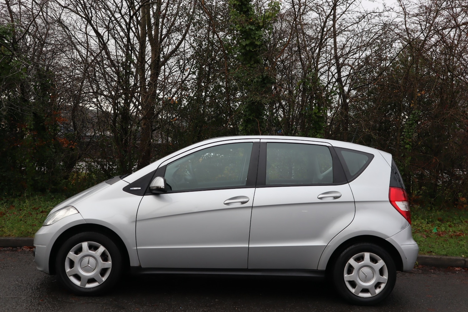 Used Mercedes-Benz A-Class 2011 for sale - 76752373: Photo 6